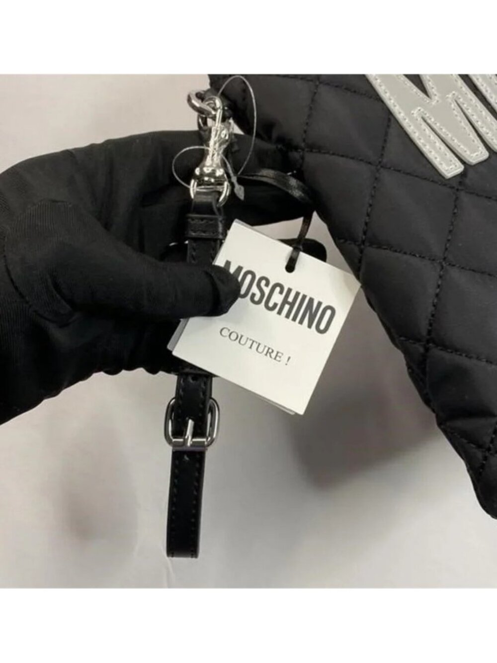 New 💯 Authentic Moschino quilted logo clutch bag - Picture 13 of 15
